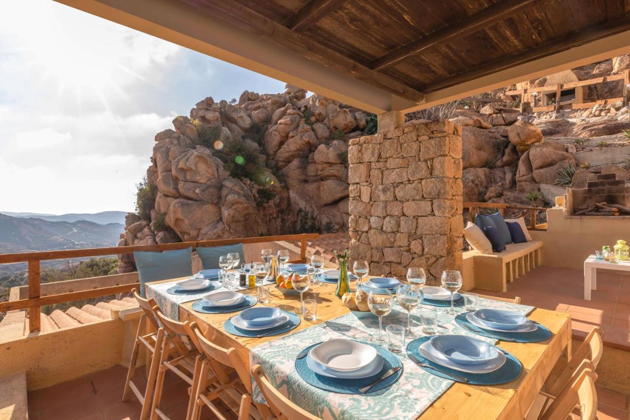 Villa Esmeralda - Free Wifi - With Swimming Pool Costa Paradiso Exterior photo